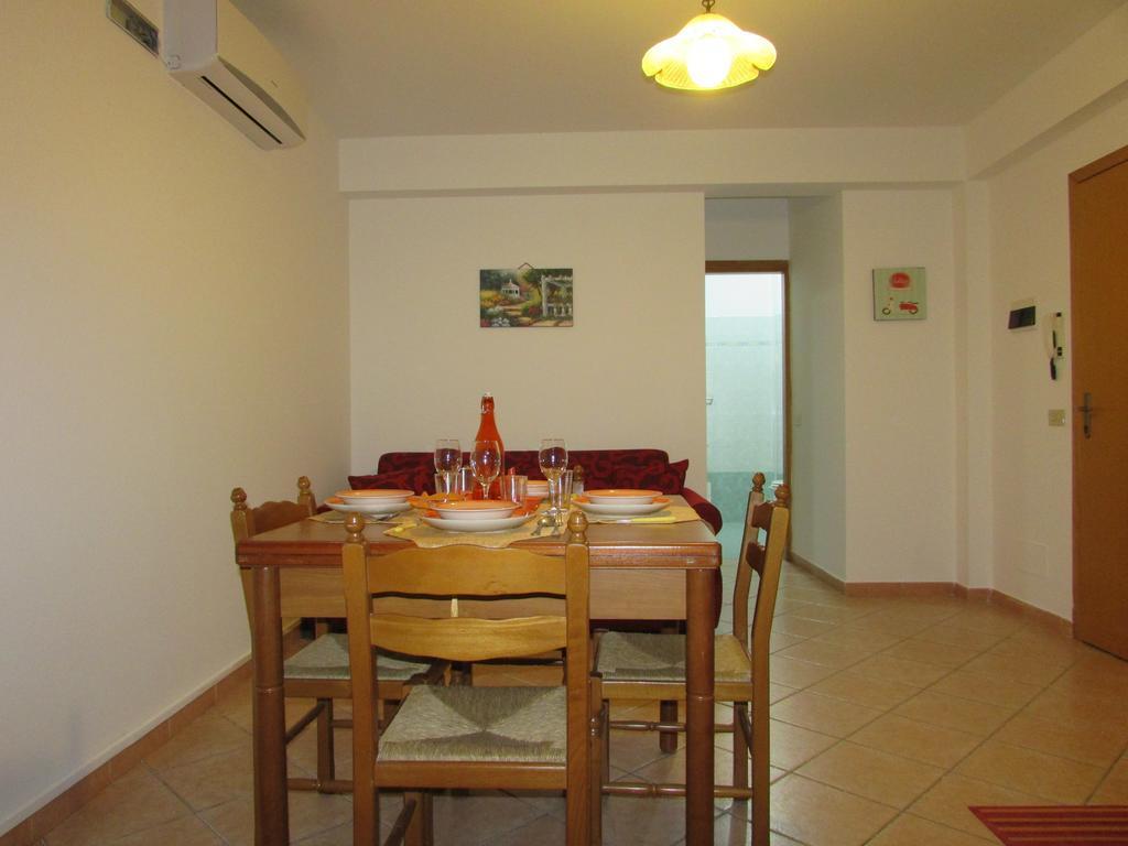 Residence Villa Santa Lucia Cefalù Quarto foto
